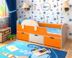 Кровать Малыш-мини с бортиком Дуб молочный/Оранжевый в Большеречье - bolshereche.katalogmebeli.com | фото