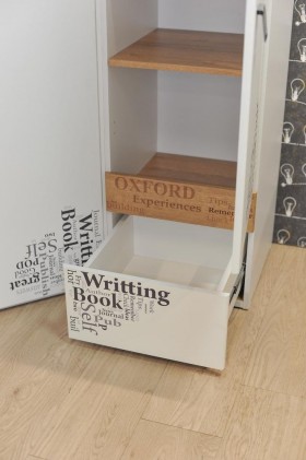 Шкаф для белья «Оксфорд» (Ривьера/Белый с рисунком) в Большеречье - bolshereche.katalogmebeli.com | фото 4