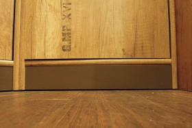 Шкаф для белья «Пилигрим» (Дуб Каньон светлый, Фон серый) в Большеречье - bolshereche.katalogmebeli.com | фото 7